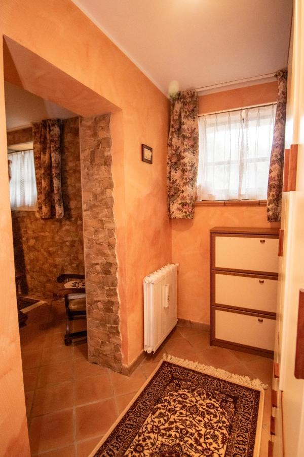 Family Gb - Dimora Fiorita Vila Armeno Exterior foto